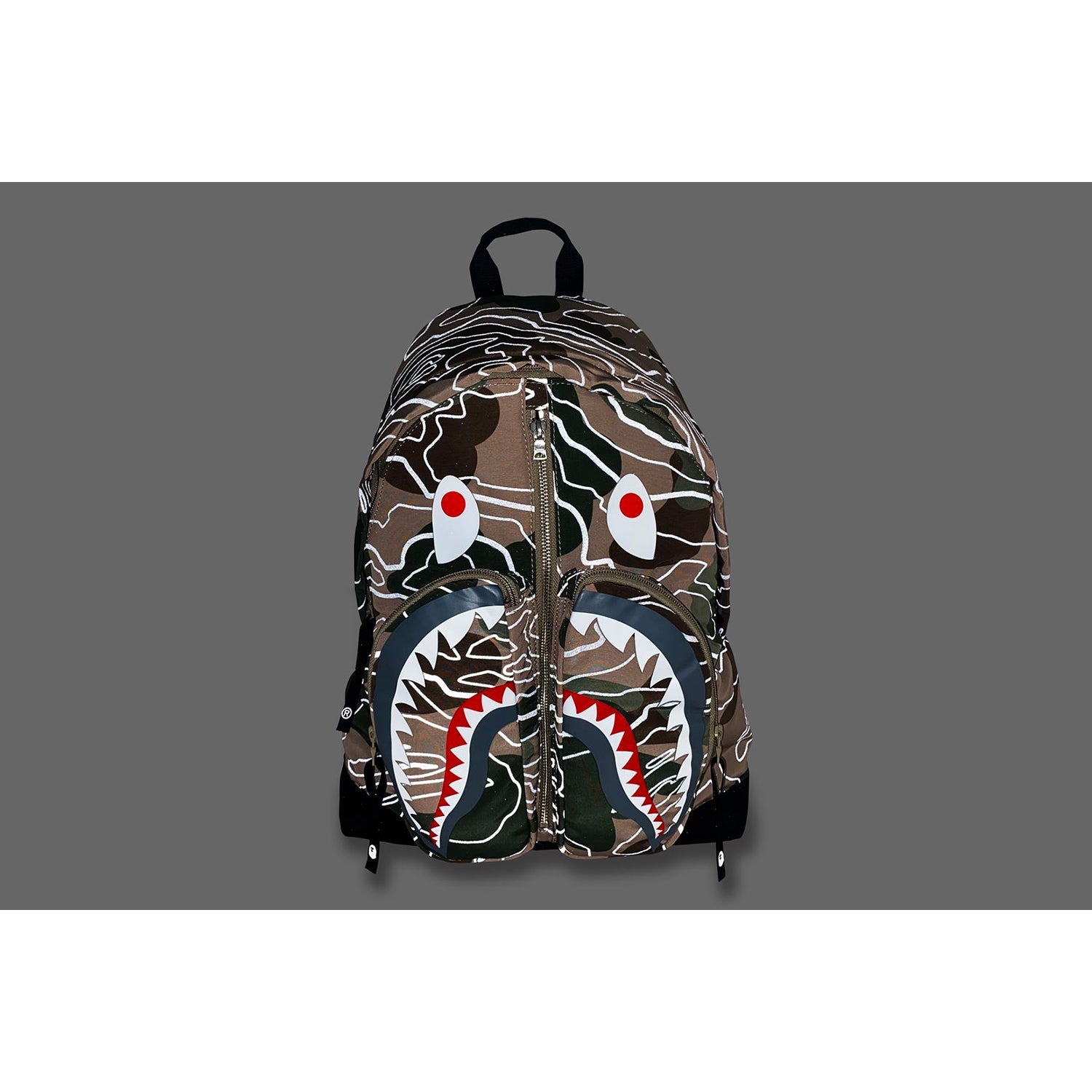 LAYERED LINE CAMO SHARK DAYPACK